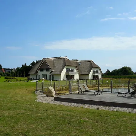 Komfort Trifft Idylle - Ferienwohnung Mit Seeblick Apartment