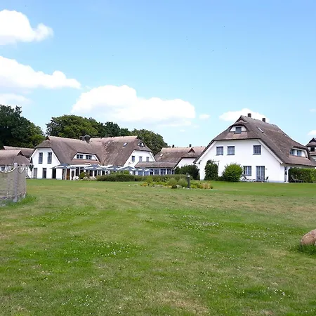 Komfort Trifft Idylle - Ferienwohnung Mit Seeblick Apartment Wreechen
