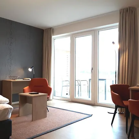 Komfort Trifft Idylle - Ferienwohnung Mit Seeblick Wreechen